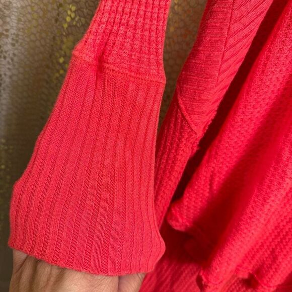 Free People Coral Poppy Red Drippy Ventura Thermal Waffle Boho Top Small - Picture 5 of 9